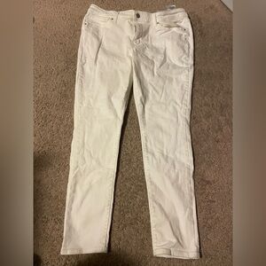 Levi’s 711 Skinny Jeans (33w)